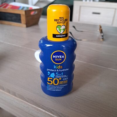 Nivea sun kids protect & play
