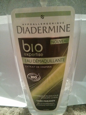Eau démaquillante