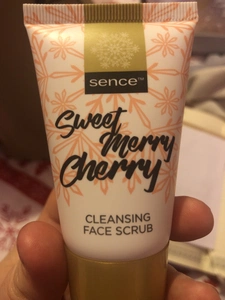 sence Sweet Cherry Merry Cleansing Face Scrub