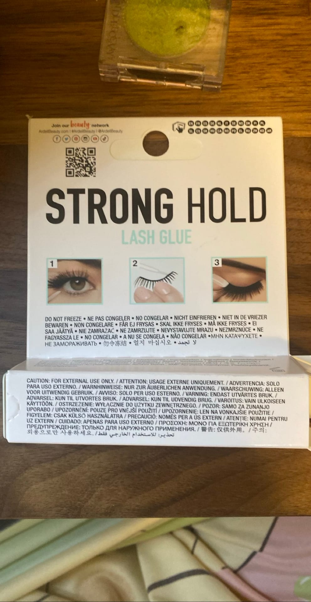 Strong Hold Lash Glue